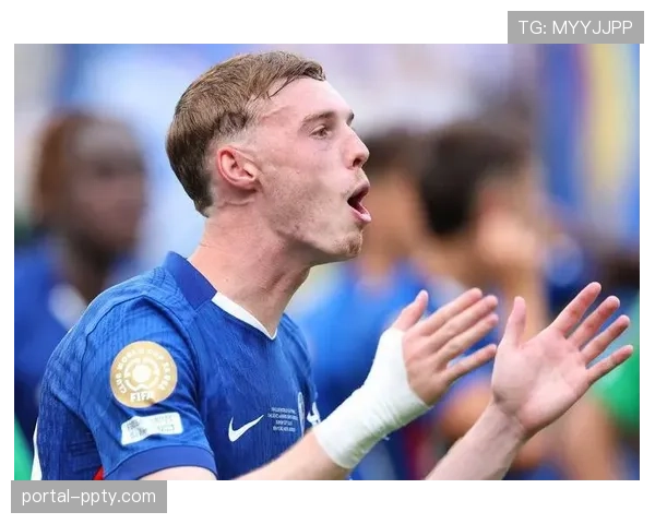 全场结束：切尔西2-2战平西汉姆联，帕尔默点射梅开二度难救主。